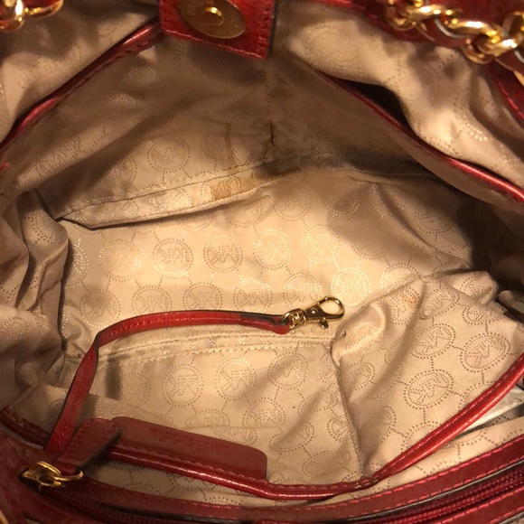 Michael Kors quilted bucket bag - Picture 3 of 11